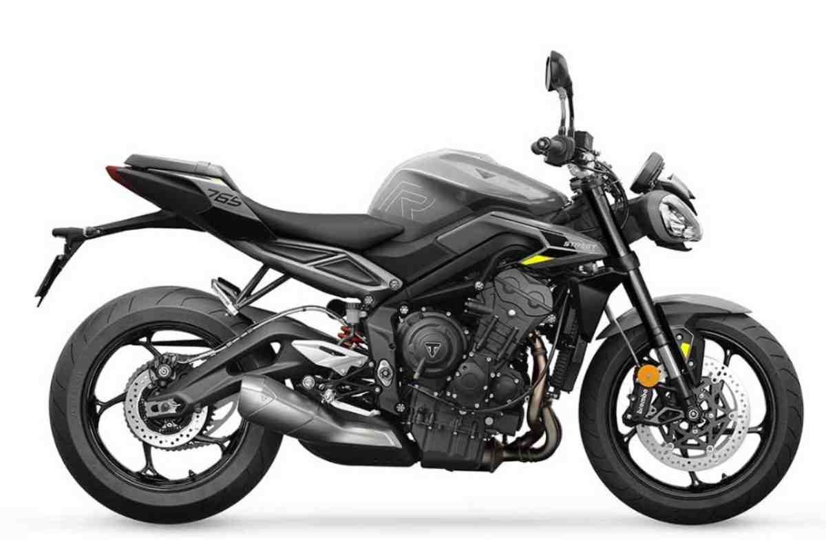Triumph nuova naked