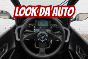 la moto con il look da auto