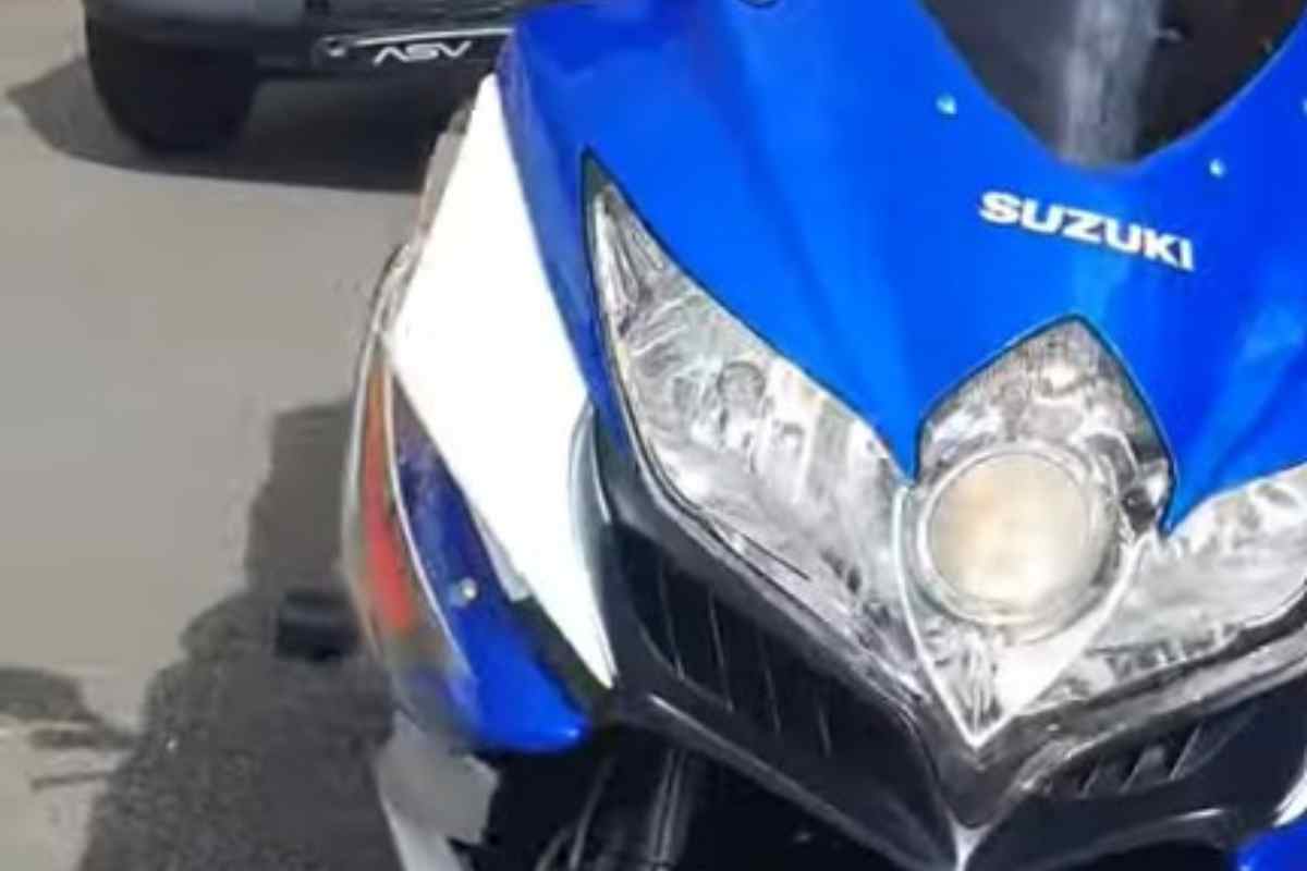 Suzuki moto