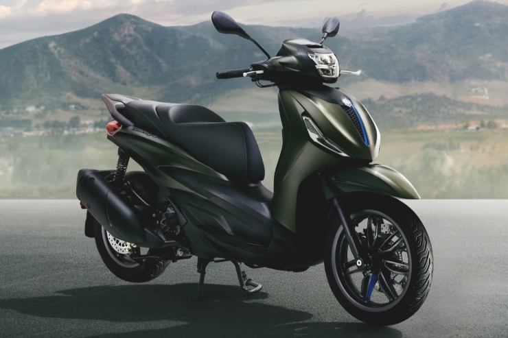 Piaggio Beverly 310 scooter
